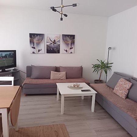 Appartement Enjoy Traveling à Tuzla Extérieur photo