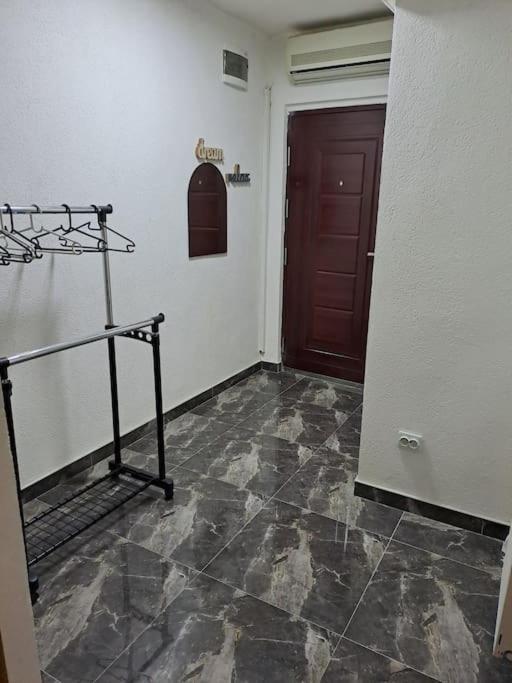 Appartement Enjoy Traveling à Tuzla Extérieur photo